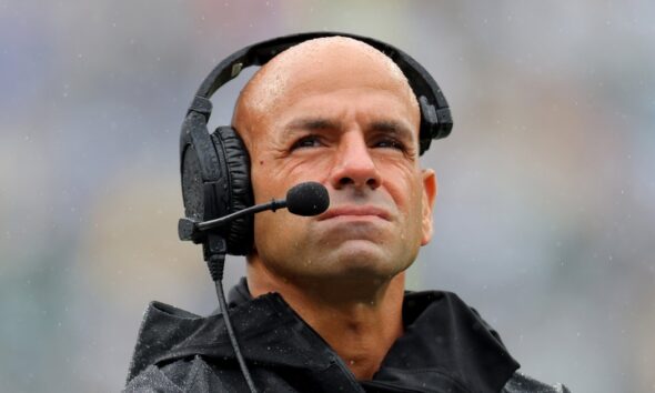 New York Jets fire coach Robert Saleh after 2-3 start and apparent tension with Aaron Rodgers