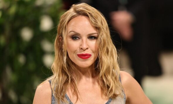 Kylie Minogue apologises for being a 'despicable person' after sweary outbursts on tour