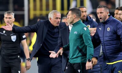 Jose Mourinho remonstrates with the fourth official before his red card during Fenerbahce's Europa LEague game against Manchester United