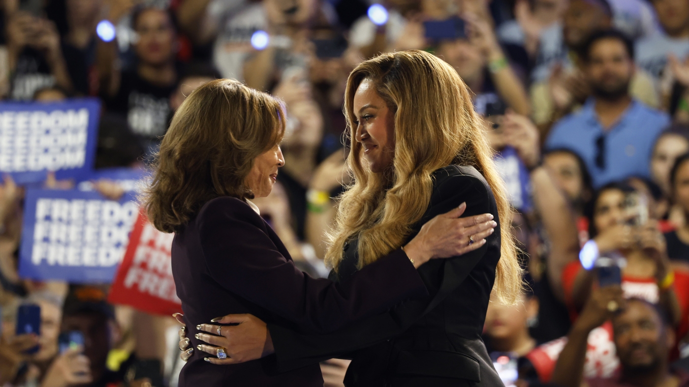 Harris rallies with Beyoncé in Texas as Trump sits for hours with Joe Rogan : NPR