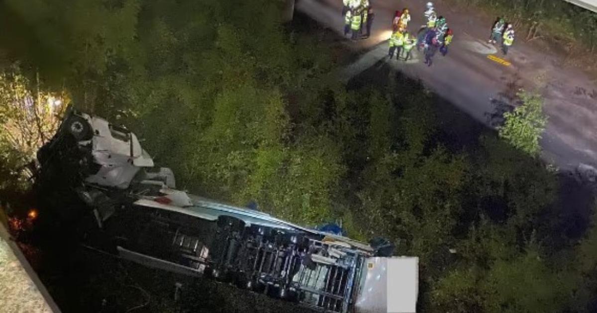 Delays and lanes closed on M6 at Thelwall Viaduct after serious crash