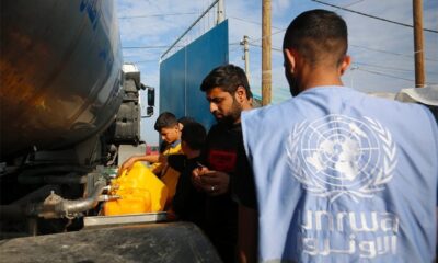 UNRWA distributing water in Deir Al Balah