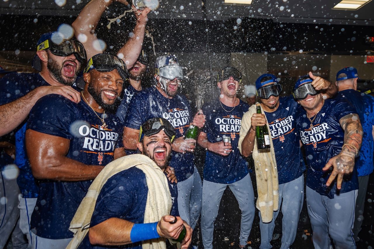 Francisco Lindor’s 9th-inning HR lifts NY Mets over Braves, into MLB playoffs