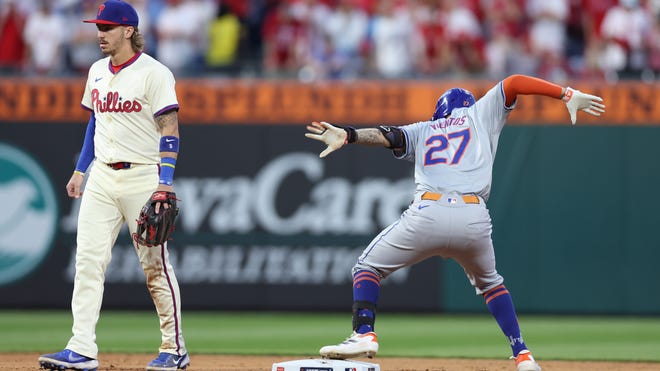 Live score, postgame updates NLDS Game 1