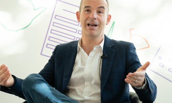 Martin Lewis shares warning to Brits with savings accounts