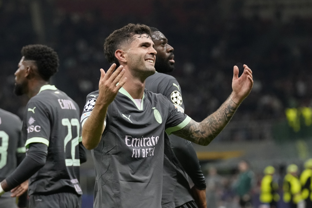 Pulisic goal helps AC Milan get Champions League win