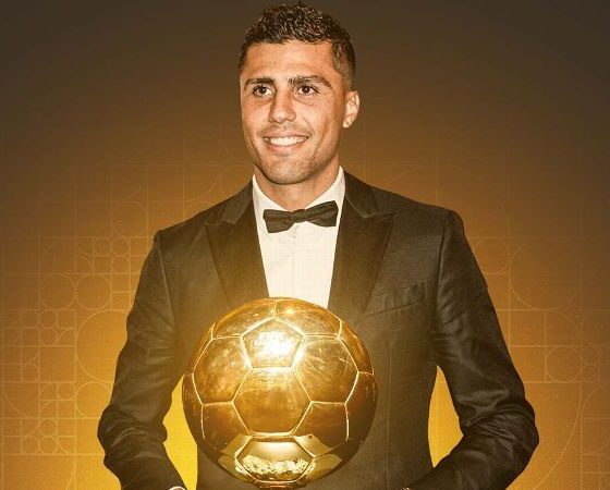 Rodri le gana el Balón de Oro 2024 a Vinicius y Bellingham