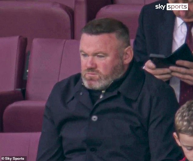 Wayne Rooney sparked concern for his health after his photo was shared on social media