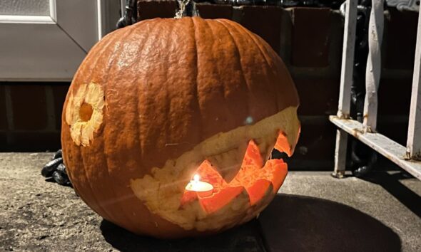 Spooky video game monster jack-o’-lantern pumpkin carving