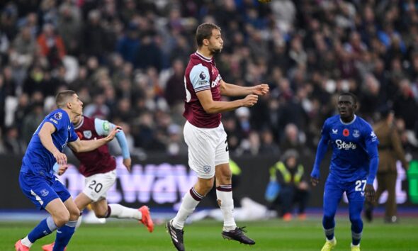 West Ham United vs Everton LIVE: Premier League score and goal updates from London Stadium