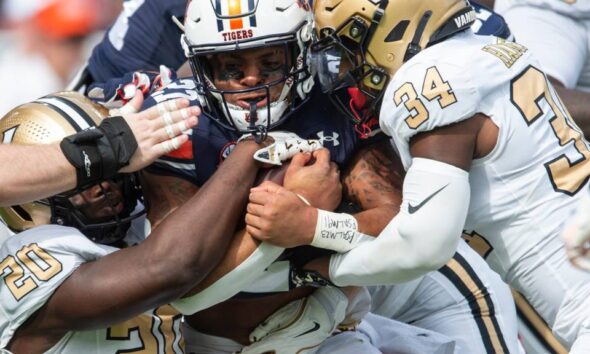 Auburn football falls in SEC contest with Vanderbilt