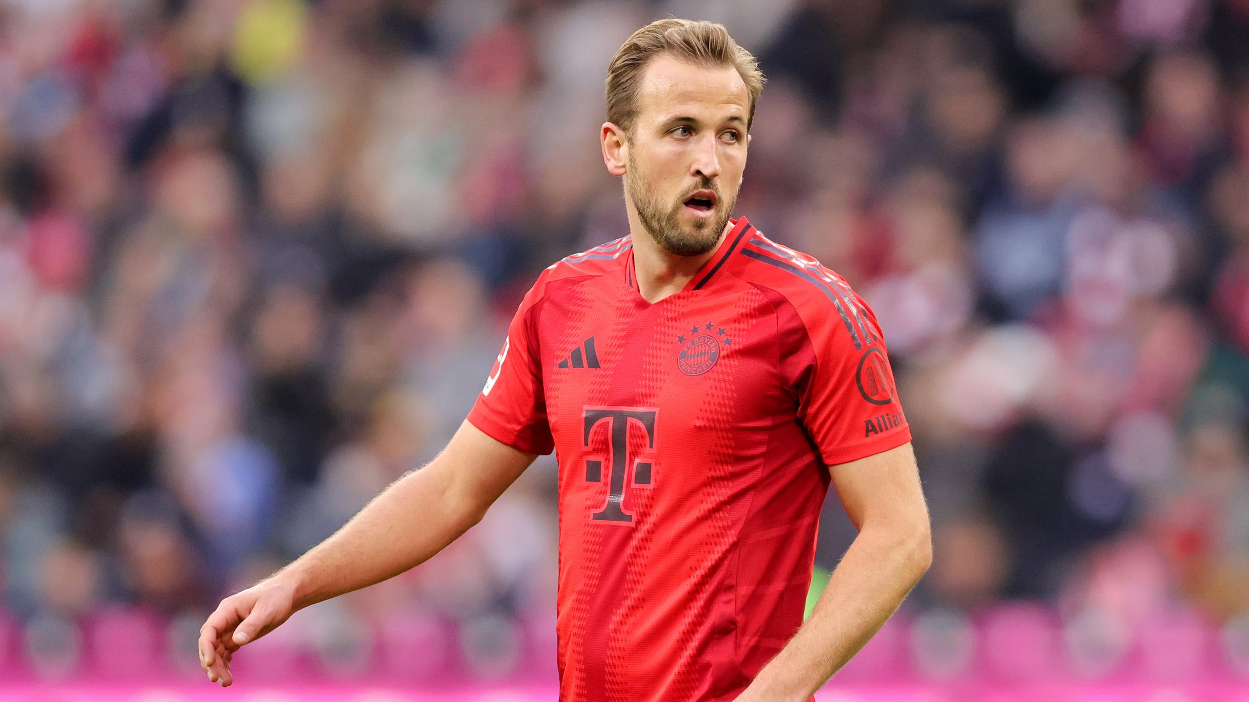 Bayern 3 Augsburg 0! Kane grabs Bundesliga hat-trick as leaders extend gap at top