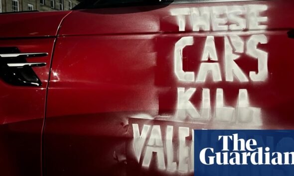 Edinburgh activists target SUVs in solidarity with Spain’s flood victims | Environmental activism