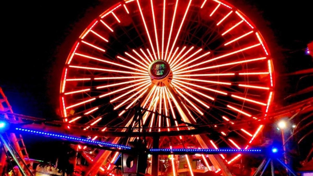 Giant pumpkins will glitter at Pacific Park – NBC Los Angeles