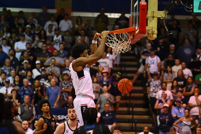 Huskies Drop OT Thriller To Memphis In Maui Opener