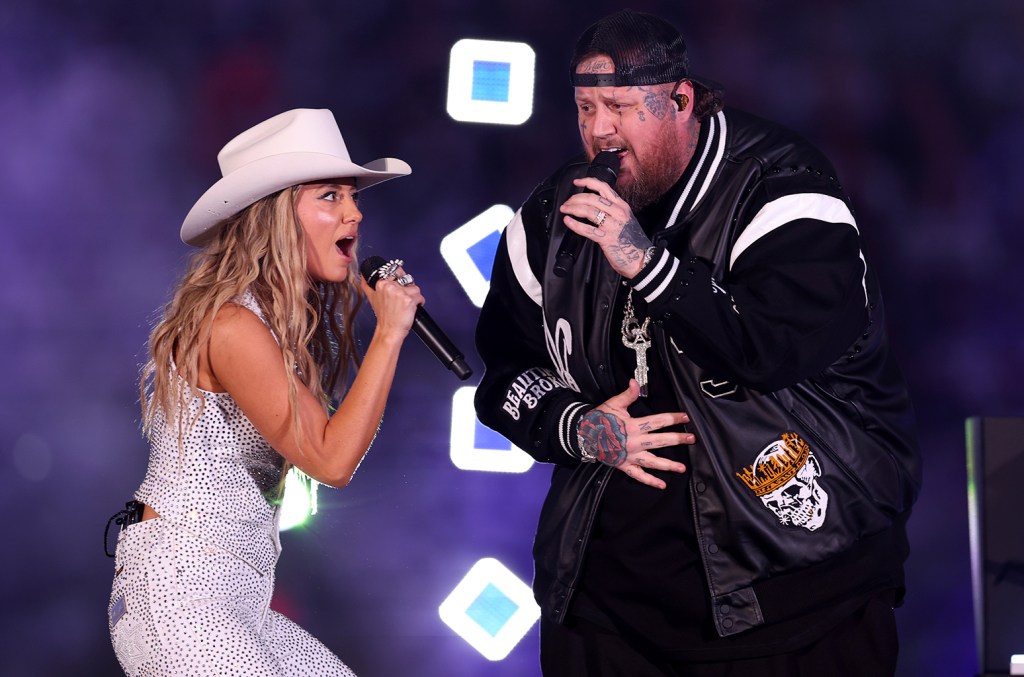 Jelly Roll & Lainey Wilson Thanksgiving Cowboys Halftime 'Save Me'