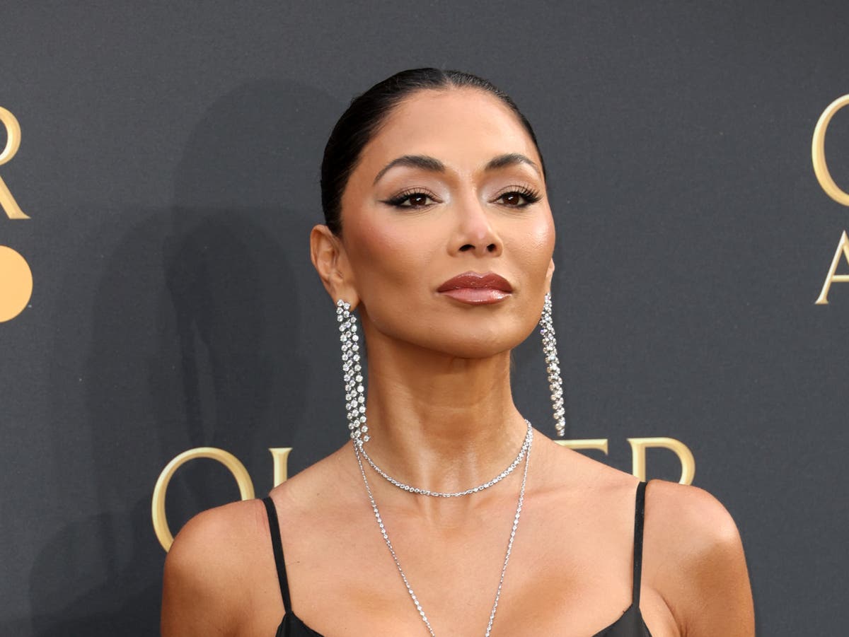 Nicole Scherzinger issues apology for Russell Brand comment: ‘Does not reflect who I voted for’