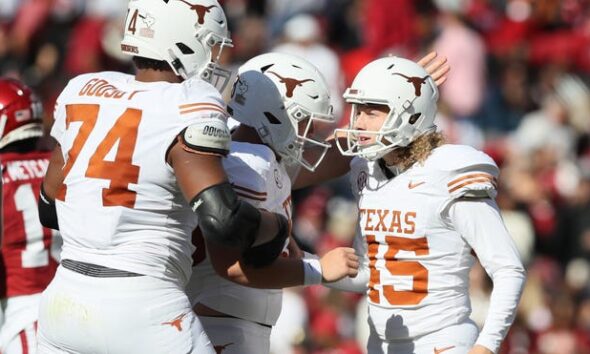 Texas vs Arkansas football game: Live scoring updates