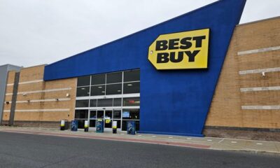 Open times for IKEA, Gap, REI, more