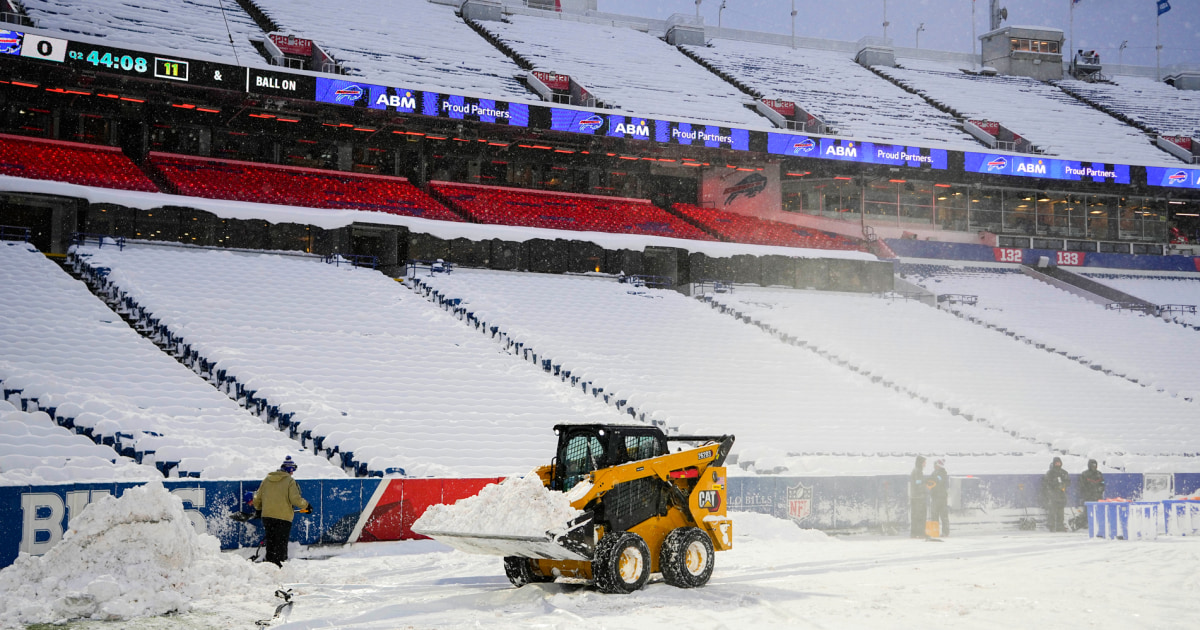 Buffalo Bills 'mafia' works through the night to clear snow at Highmark Stadium