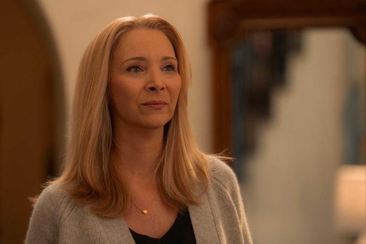 Lisa Kudrow hailed for carrying Netflix’s ‘flimsy’ new comedy No Good Deed in first reviews