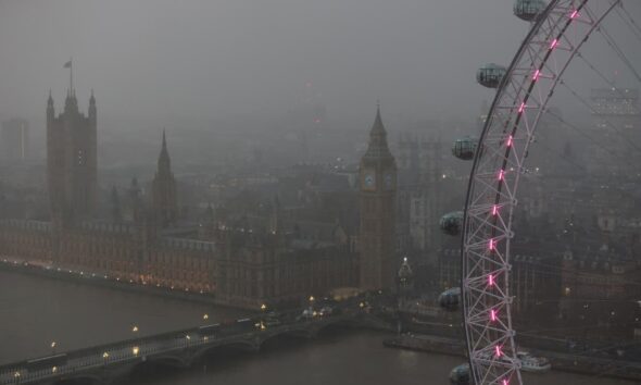 New Year’s Eve weather: Map shows how you’ll be affected as Met Office issues rain and snow warnings