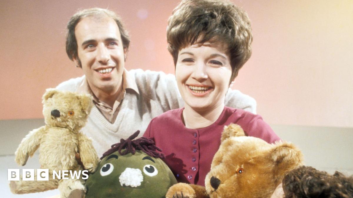 Carry On star and Play School presenter Julie Stevens dies aged 87