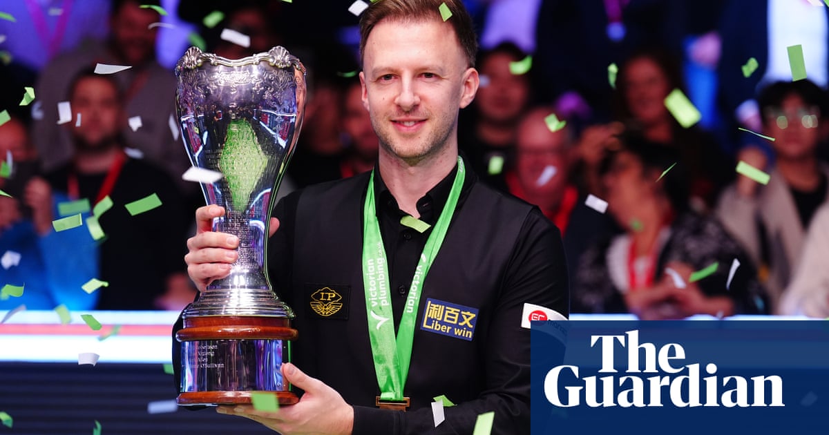 Judd Trump sinks battling Barry Hawkins to pick up UK Championship | Snooker