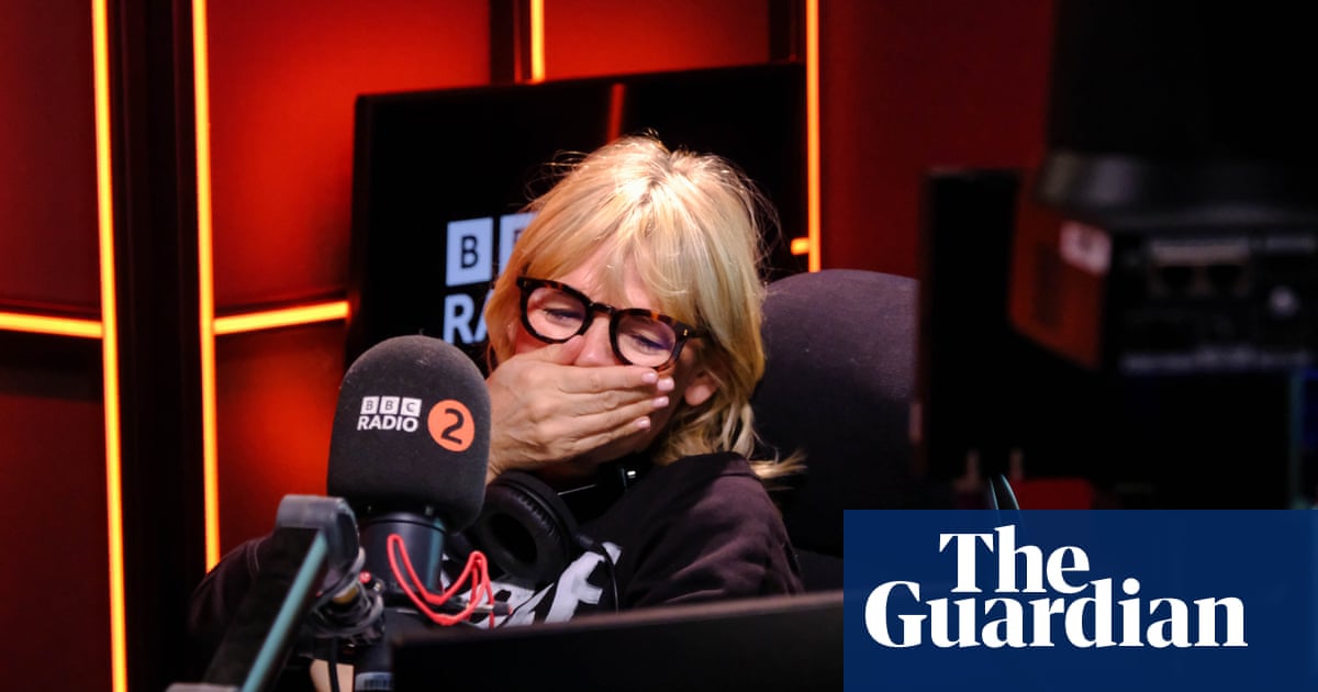 Laughter and tears as Zoe Ball presents her final breakfast show for BBC Radio 2 | Zoe Ball