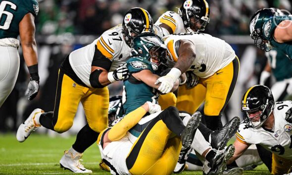 Steelers fall to Eagles, 27-13