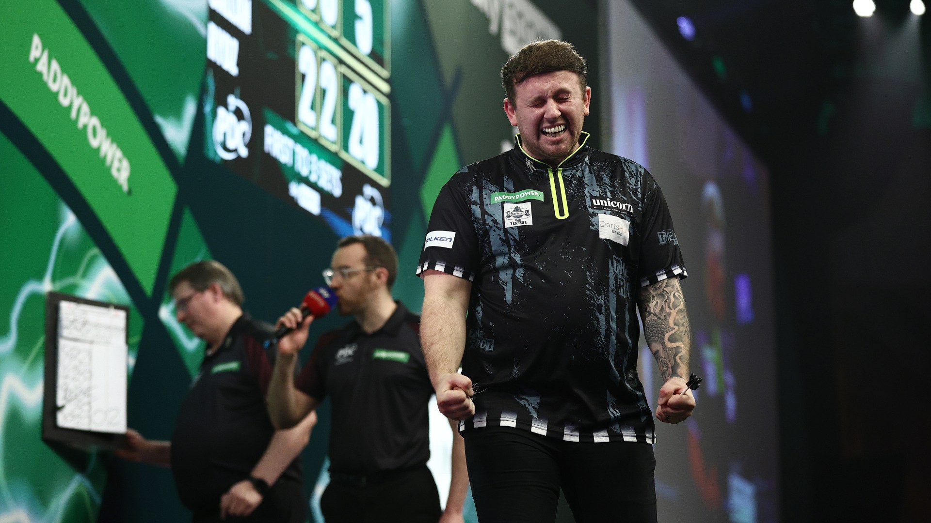 'I've had worse' - Callan Rydz responds to darts fans' X-rated chant about his hair