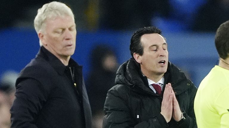 Unai Emery watches a chance pass by Aston Villa