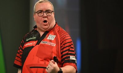 Stephen Bunting thrashed Luke Woodhouse to move into the quarter-finals at Ally Pally