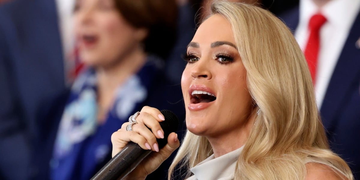 Carrie Underwood performs a cappella at Trump’s inauguration after backing music didn’t work