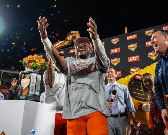 Cheez-It Citrus Bowl Champions: #20 Illinois Defeats #15 South Carolina