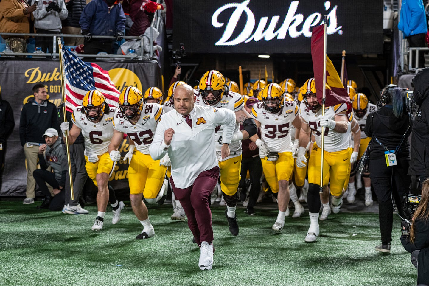 Gophers football beats Virginia Tech 24-10 in Duke’s Mayo Bowl