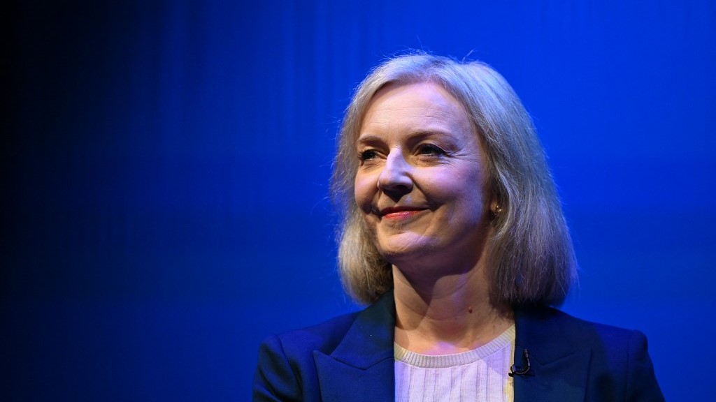 Liz Truss threatens Starmer using 'pro-Israel' law firm that called Labour 'hotbed for racism'