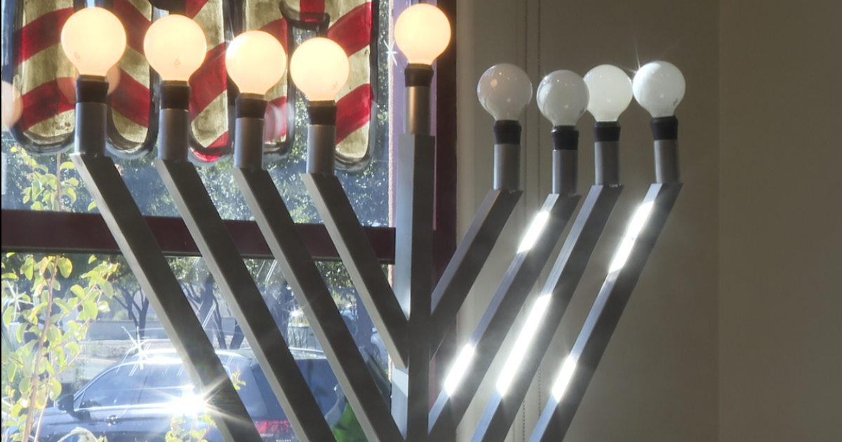 Rancho Sahuarita hosts inaugural Hanukkah celebration