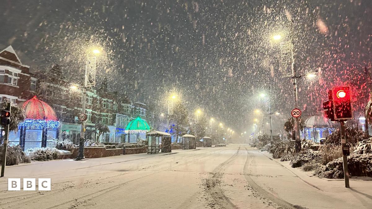 School closures and travel disruption after heavy snow across the UK